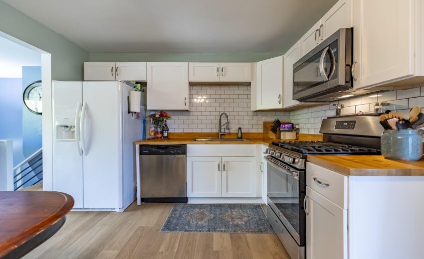 1644 Michael Dr-19