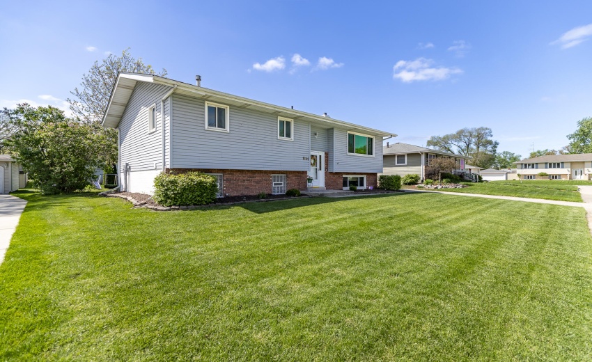 1644 Michael Dr-2