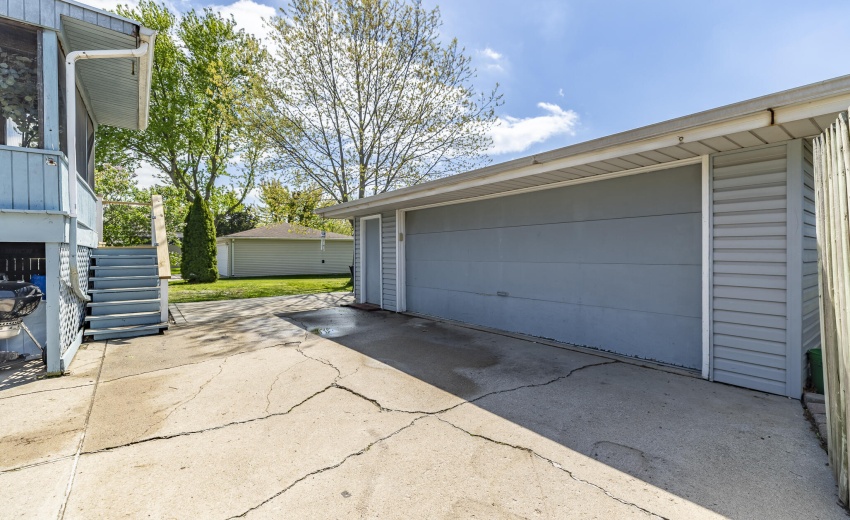 1644 Michael Dr-4