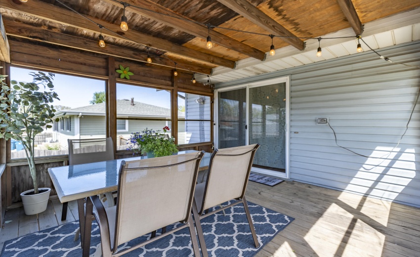 1644 Michael Dr-17