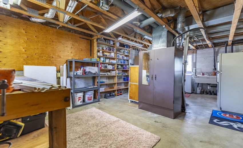 1644 Michael Dr-37