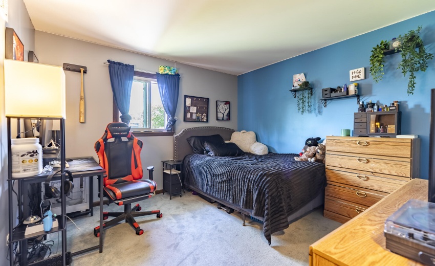 1644 Michael Dr-26
