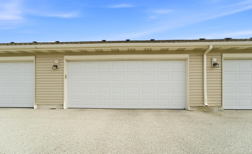 2 Car Garage