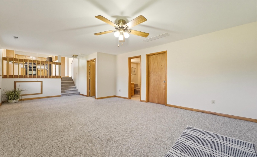 Crawl and Access to Other Rooms