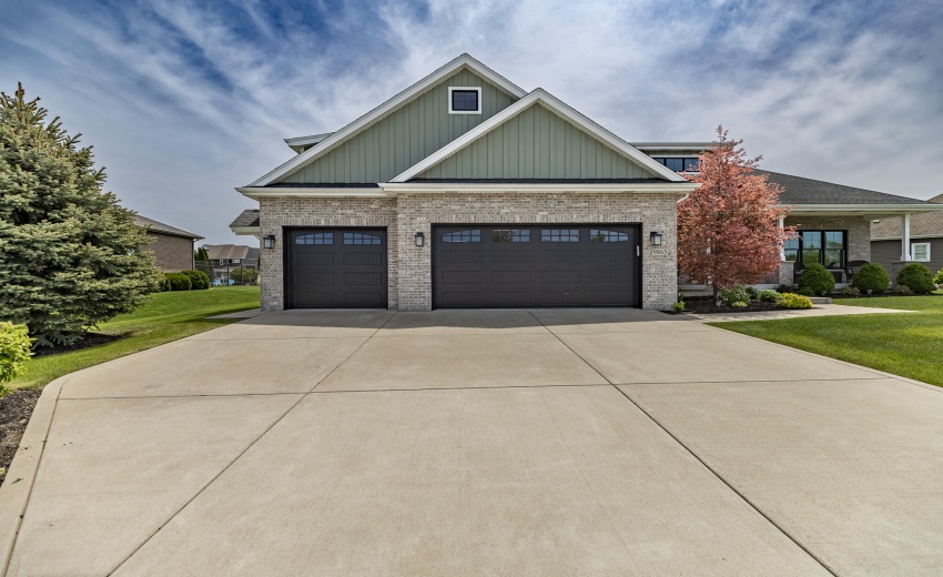 9863 Elle Ave-16