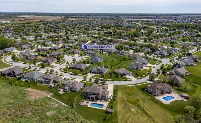 9863 Elle Ave-79