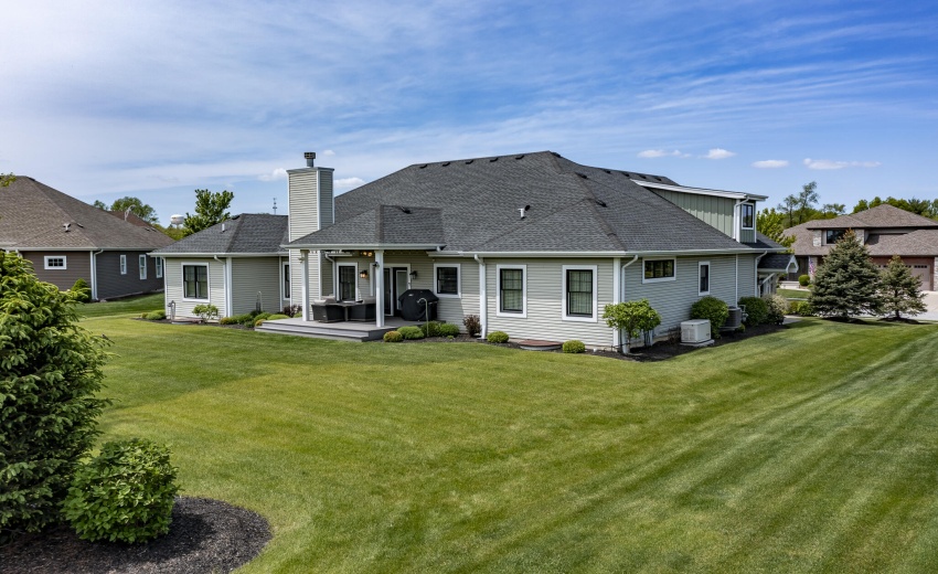 9863 Elle Ave-77