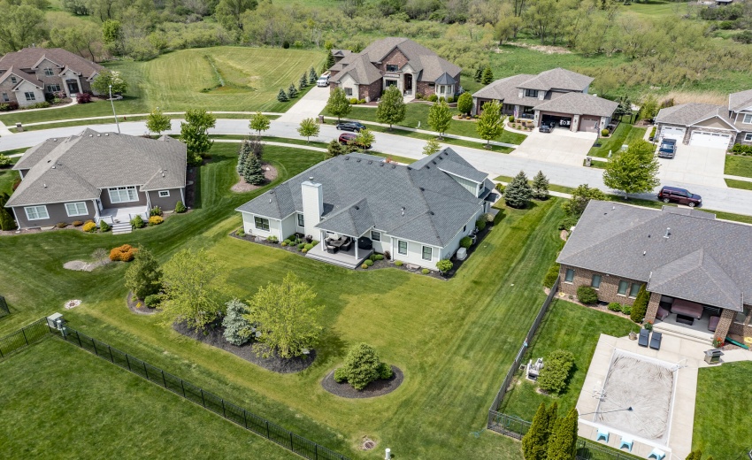 9863 Elle Ave-76