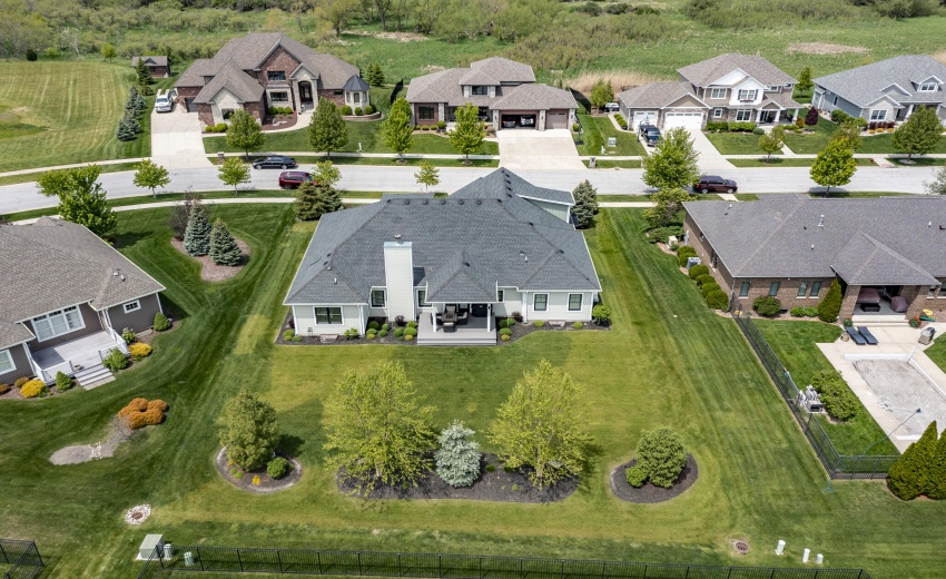 9863 Elle Ave-75