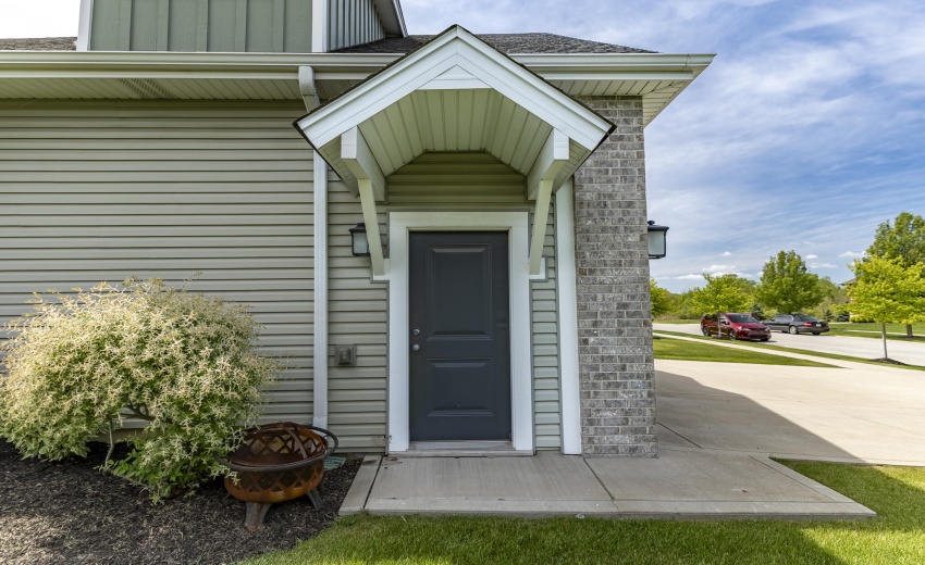 9863 Elle Ave-14