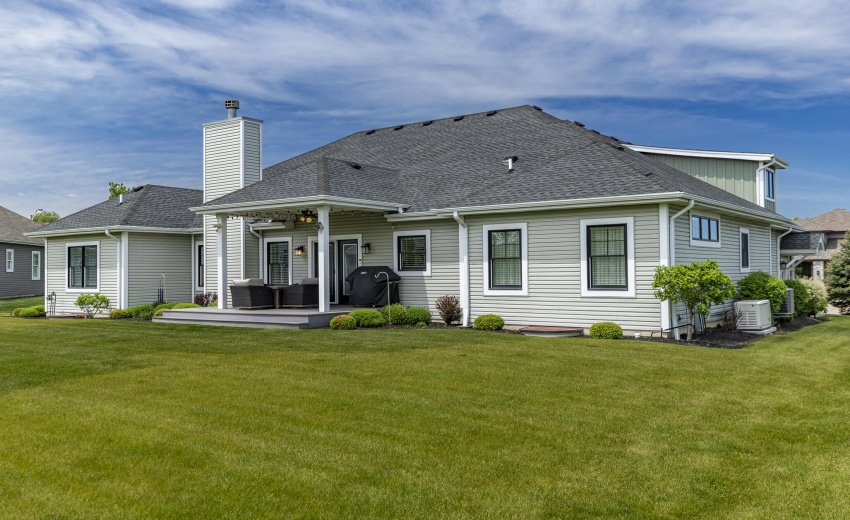 9863 Elle Ave-10