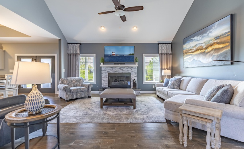 9863 Elle Ave-30