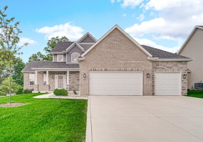 772 Cirque Drive, Crown Point, Indiana, 4 Bedrooms Bedrooms, 9 Rooms Rooms,3 BathroomsBathrooms,Residential,For Sale,Cirque,NRA839451