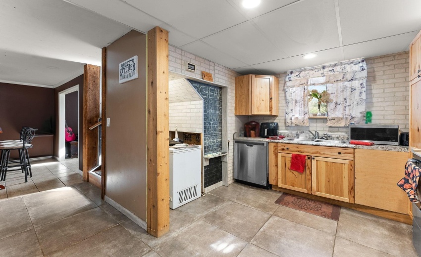 kitchen 1 up