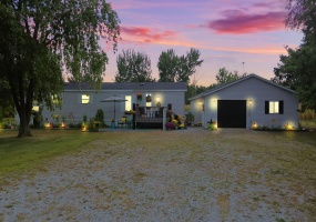 15811 County Rd West 200, Medaryville, Indiana, 2 Bedrooms Bedrooms, 5 Rooms Rooms,1 BathroomBathrooms,Residential,For Sale,County Rd West 200,NRA839461