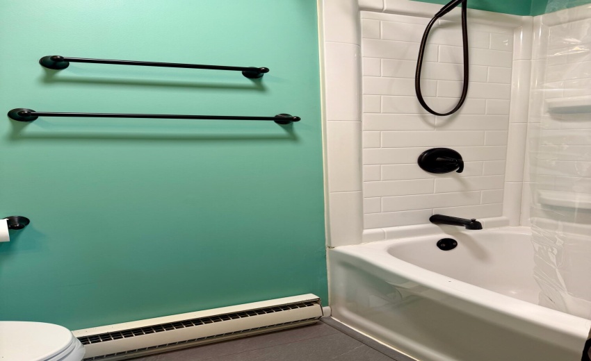 Bath Guest 2