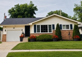 118 Minter Drive, Griffith, Indiana, 4 Bedrooms Bedrooms, 11 Rooms Rooms,2 BathroomsBathrooms,Residential,For Sale,Minter,NRA839523 118 Minter Drive, Griffith, Indiana, 4 Bedrooms Bedrooms, 11 Rooms Rooms,2 BathroomsBathrooms,Residential,For Sale,Minter,NRA839523