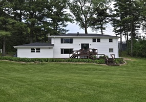 15100 White Oak Avenue, Lowell, Indiana, 4 Bedrooms Bedrooms, 9 Rooms Rooms,3 BathroomsBathrooms,Residential,For Sale,White Oak,NRA839544