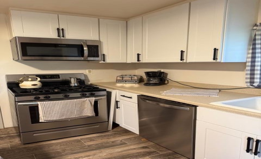 Stove, Microwave, Dishwasher