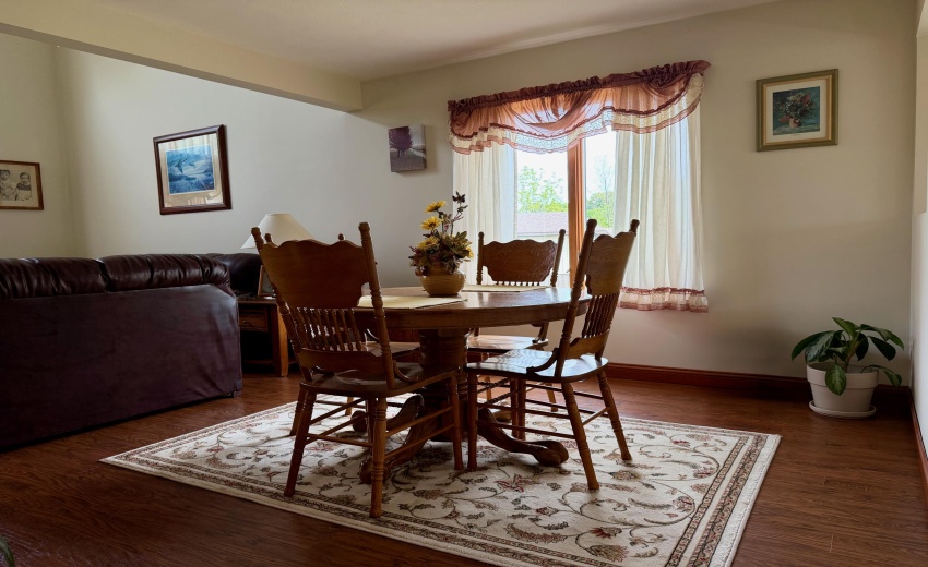 Dining Rm