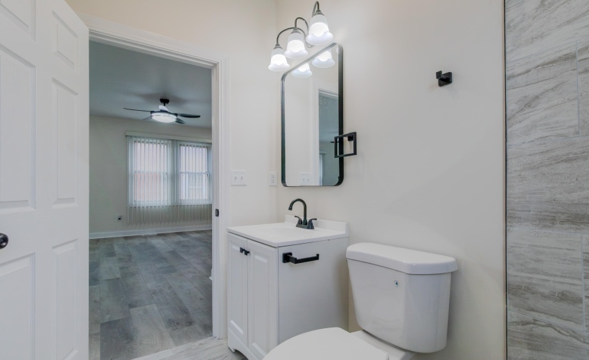 Main Floor Bathroom
