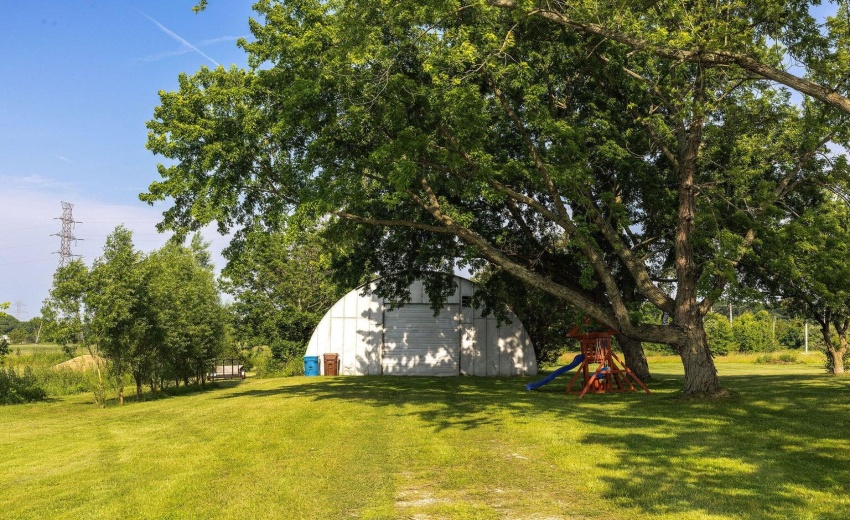 outbuilding 2