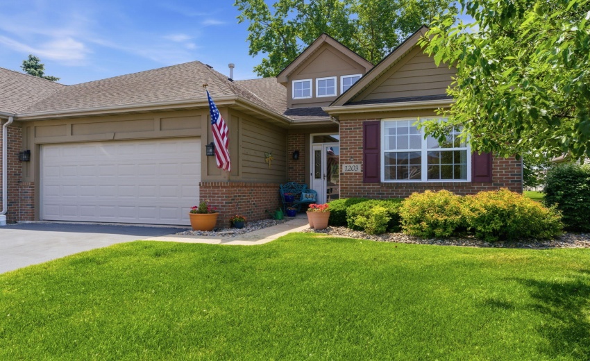 1203 Poppyfield Pl