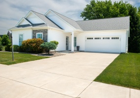 2655 Flagstone Drive, Valparaiso, Indiana, 3 Bedrooms Bedrooms, 7 Rooms Rooms,2 BathroomsBathrooms,Residential,For Sale,Flagstone,NRA839685 2655 Flagstone Drive, Valparaiso, Indiana, 3 Bedrooms Bedrooms, 7 Rooms Rooms,2 BathroomsBathrooms,Residential,For Sale,Flagstone,NRA839685