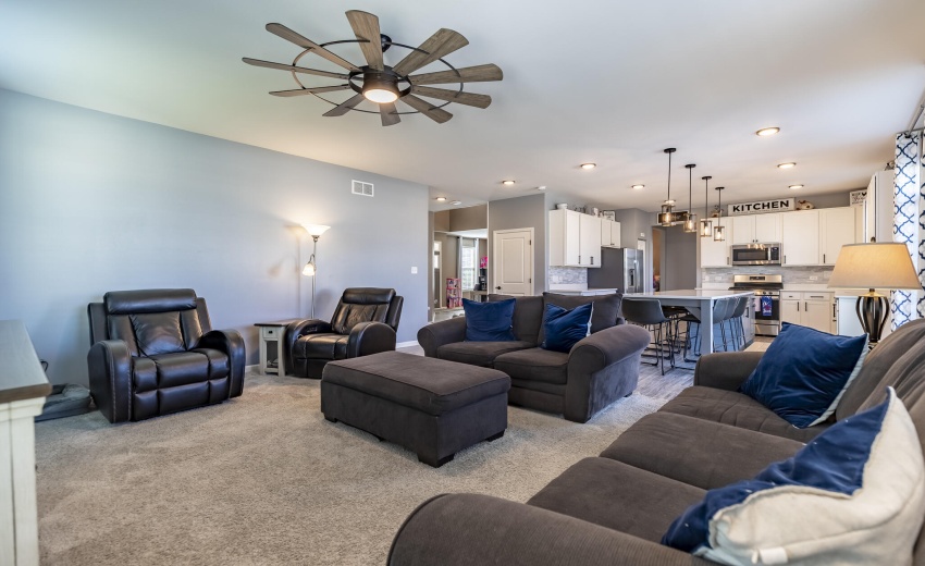 10411 Pine Ln-26