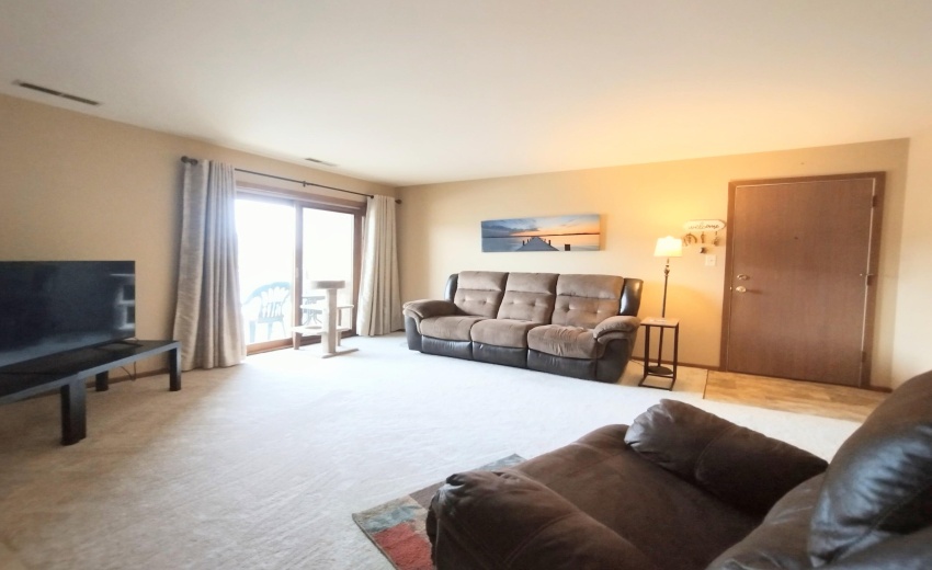 9651-3-Living Room