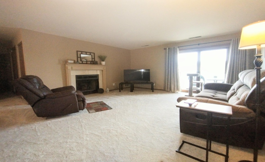 9651-4-Living Room