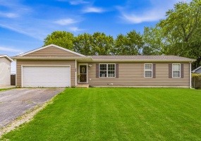 733 Devonshire Road, Valparaiso, Indiana, 3 Bedrooms Bedrooms, 6 Rooms Rooms,2 BathroomsBathrooms,Residential,For Sale,Devonshire,NRA839738 733 Devonshire Road, Valparaiso, Indiana, 3 Bedrooms Bedrooms, 6 Rooms Rooms,2 BathroomsBathrooms,Residential,For Sale,Devonshire,NRA839738