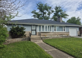 1000 54th Avenue, Merrillville, Indiana, 4 Bedrooms Bedrooms, 7 Rooms Rooms,2 BathroomsBathrooms,Residential,For Sale,54th,NRA839778