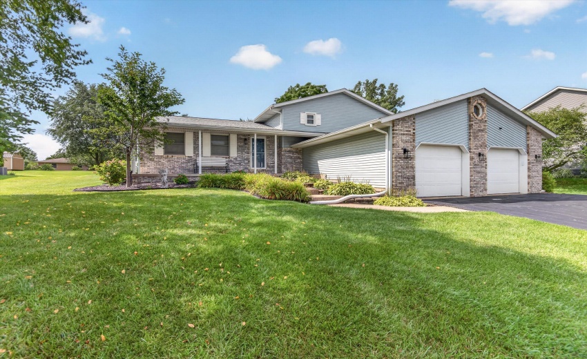 03-264 Springhill Dr-03 Exterior