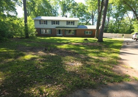 3439 Calumet Avenue, Elkhart, Indiana, 4 Bedrooms Bedrooms, 9 Rooms Rooms,3 BathroomsBathrooms,Residential,For Sale,Calumet,NRA839888 3439 Calumet Avenue, Elkhart, Indiana, 4 Bedrooms Bedrooms, 9 Rooms Rooms,3 BathroomsBathrooms,Residential,For Sale,Calumet,NRA839888