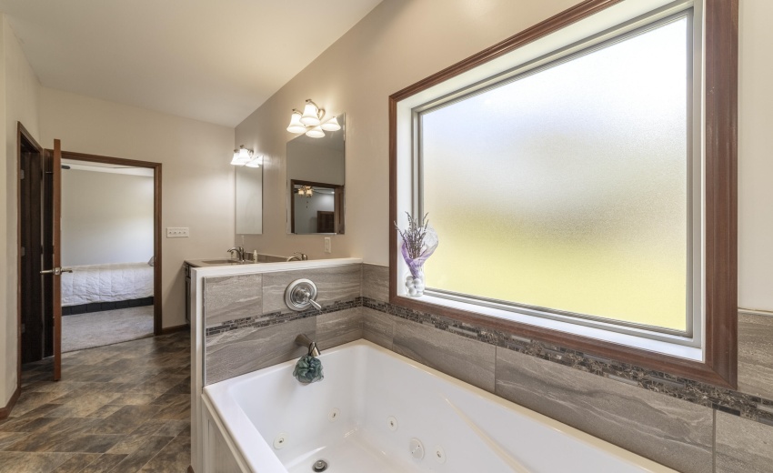 JPrimeBathMattie0032
