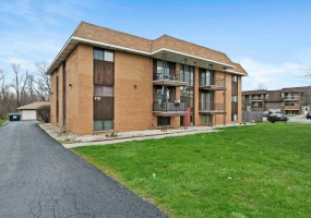 716 Moraine Trace, Schererville, Indiana, 2 Bedrooms Bedrooms, 5 Rooms Rooms,1 BathroomBathrooms,Residential,For Sale,Moraine,NRA839925 716 Moraine Trace, Schererville, Indiana, 2 Bedrooms Bedrooms, 5 Rooms Rooms,1 BathroomBathrooms,Residential,For Sale,Moraine,NRA839925