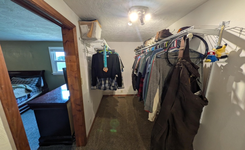 Main Bedroom Closet