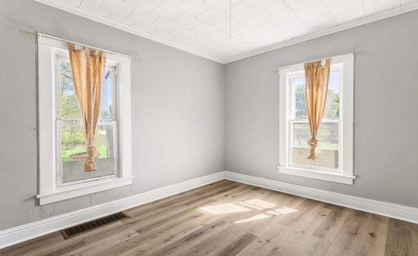 Main Floor Bedroom Detail