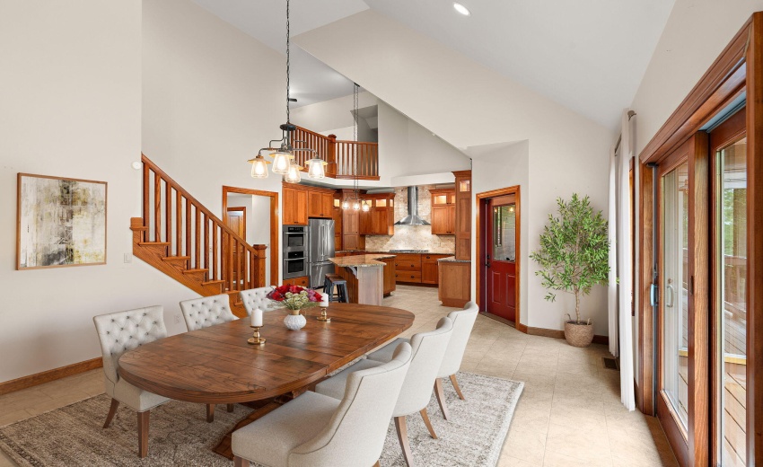 76-web-or-mls-Kitchen dining room -1