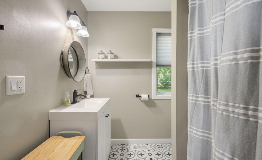Bathroom Detail