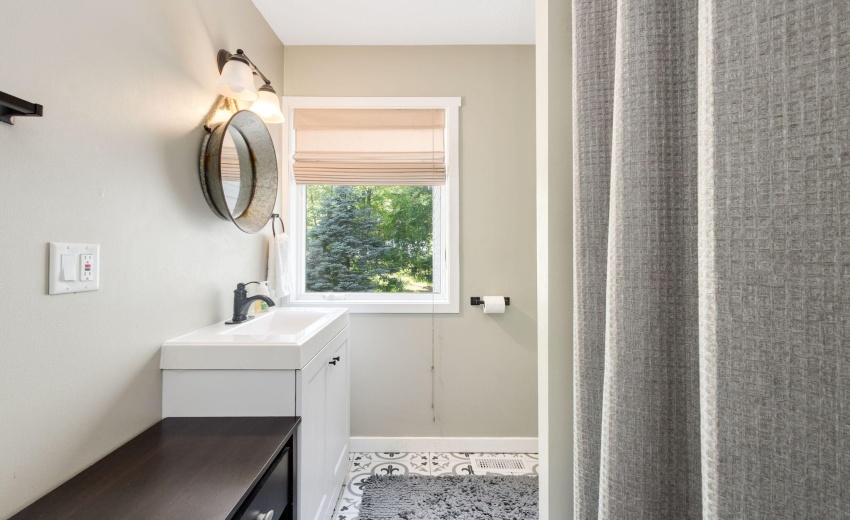 Bathroom Detail