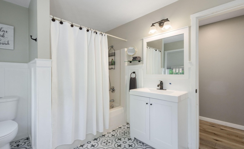 Bathroom Detail