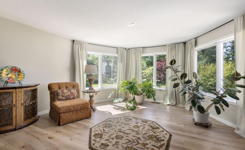 Living Room Detail