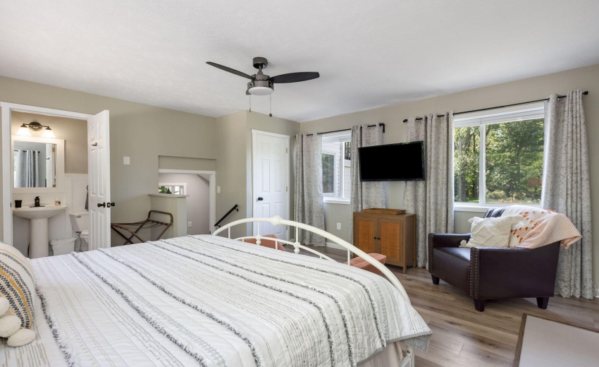 Bedroom Detail