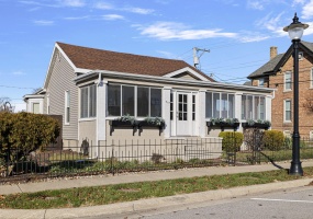 219 6th Street, Michigan City, Indiana, 3 Bedrooms Bedrooms, 7 Rooms Rooms,2 BathroomsBathrooms,Residential,For Sale,6th,NRA840132