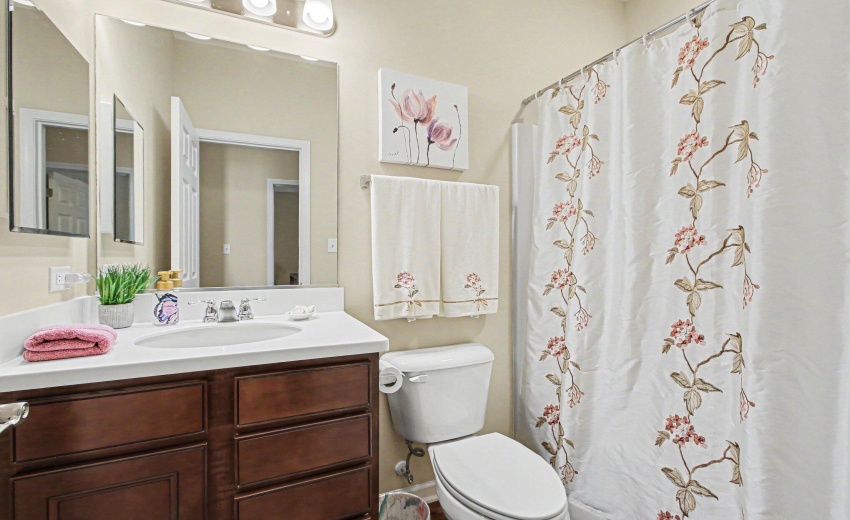 full bath 2