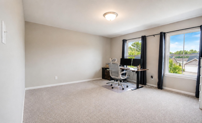 Traci - 11763 Rhode Island St, Crown Poi