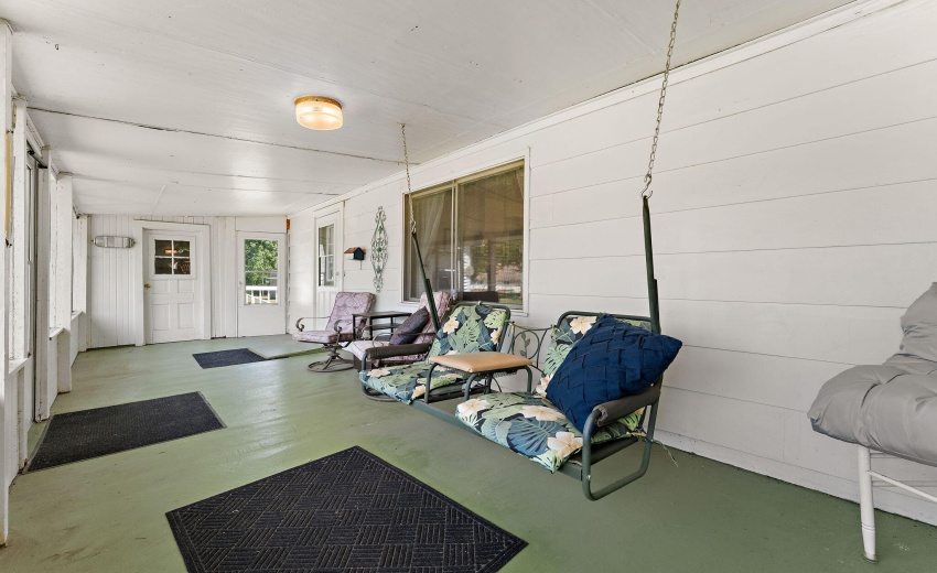 Screened Porch