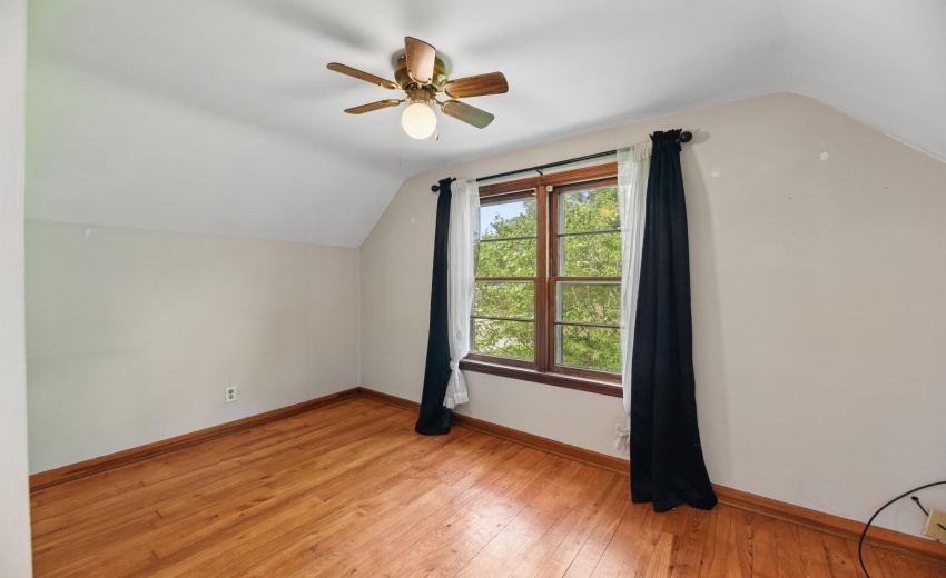 bedroom3b